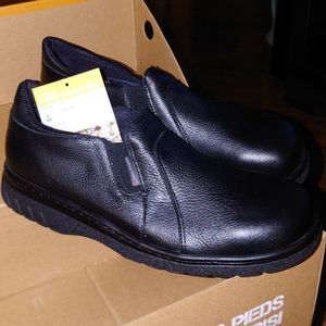 Slip on. Safety shoe.